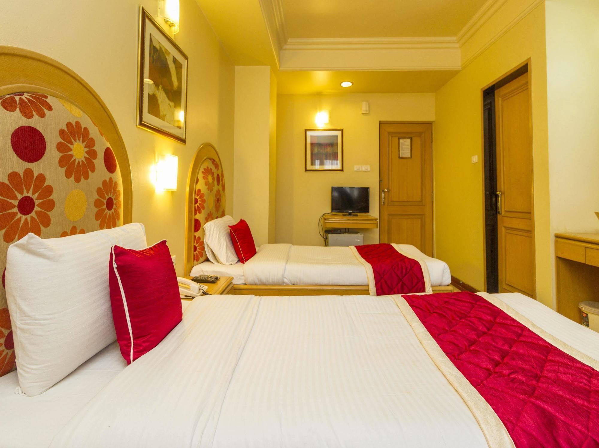 Capital O 333 Hotel Crystal Homes Bengaluru Zewnętrze zdjęcie